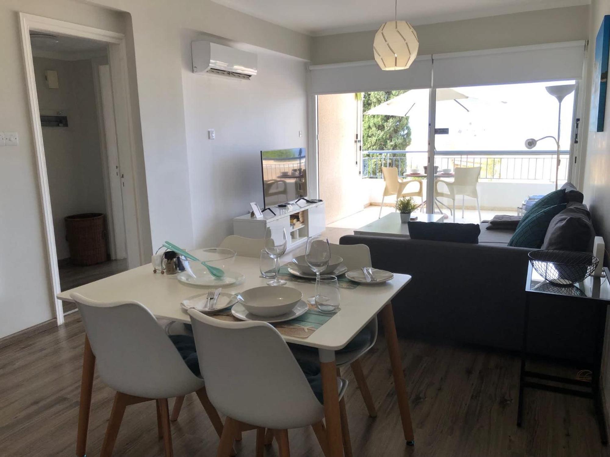 Kings Palace - Modern And Stylish 1 Bedroom Apartment 파포스 외부 사진