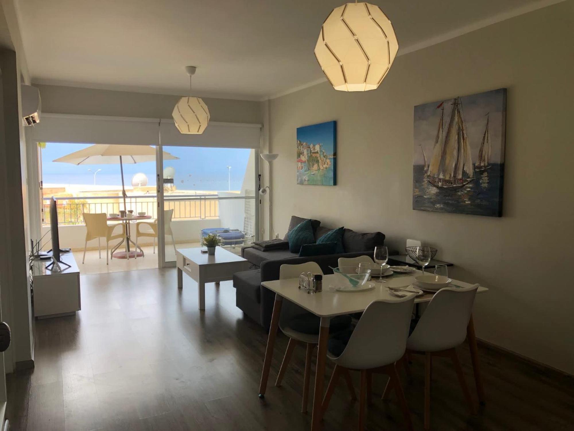 Kings Palace - Modern And Stylish 1 Bedroom Apartment 파포스 외부 사진