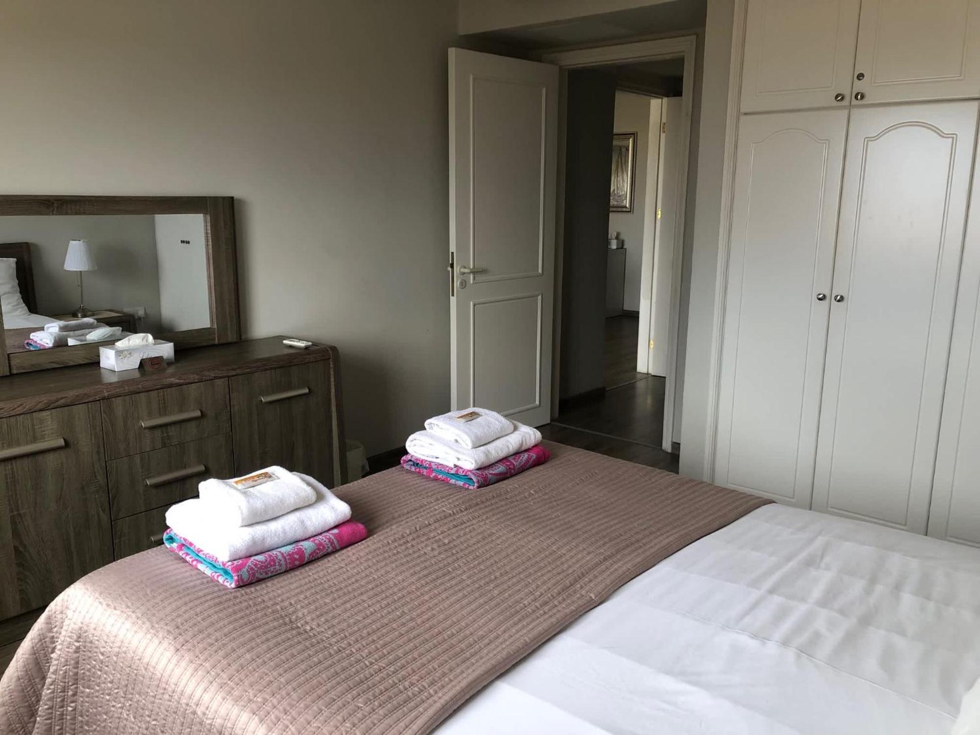 Kings Palace - Modern And Stylish 1 Bedroom Apartment 파포스 외부 사진